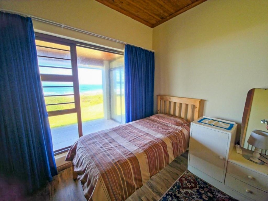 5 Bedroom Property for Sale in Jongensfontein Western Cape